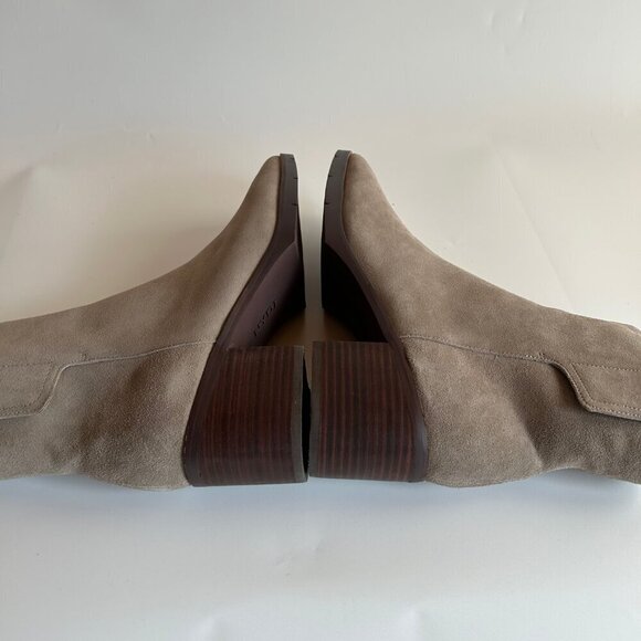NWT NYDJ Arianna Suede Chelsea Boot Size 8.5 M Taupe with Zipper - Picture 6 of 10
